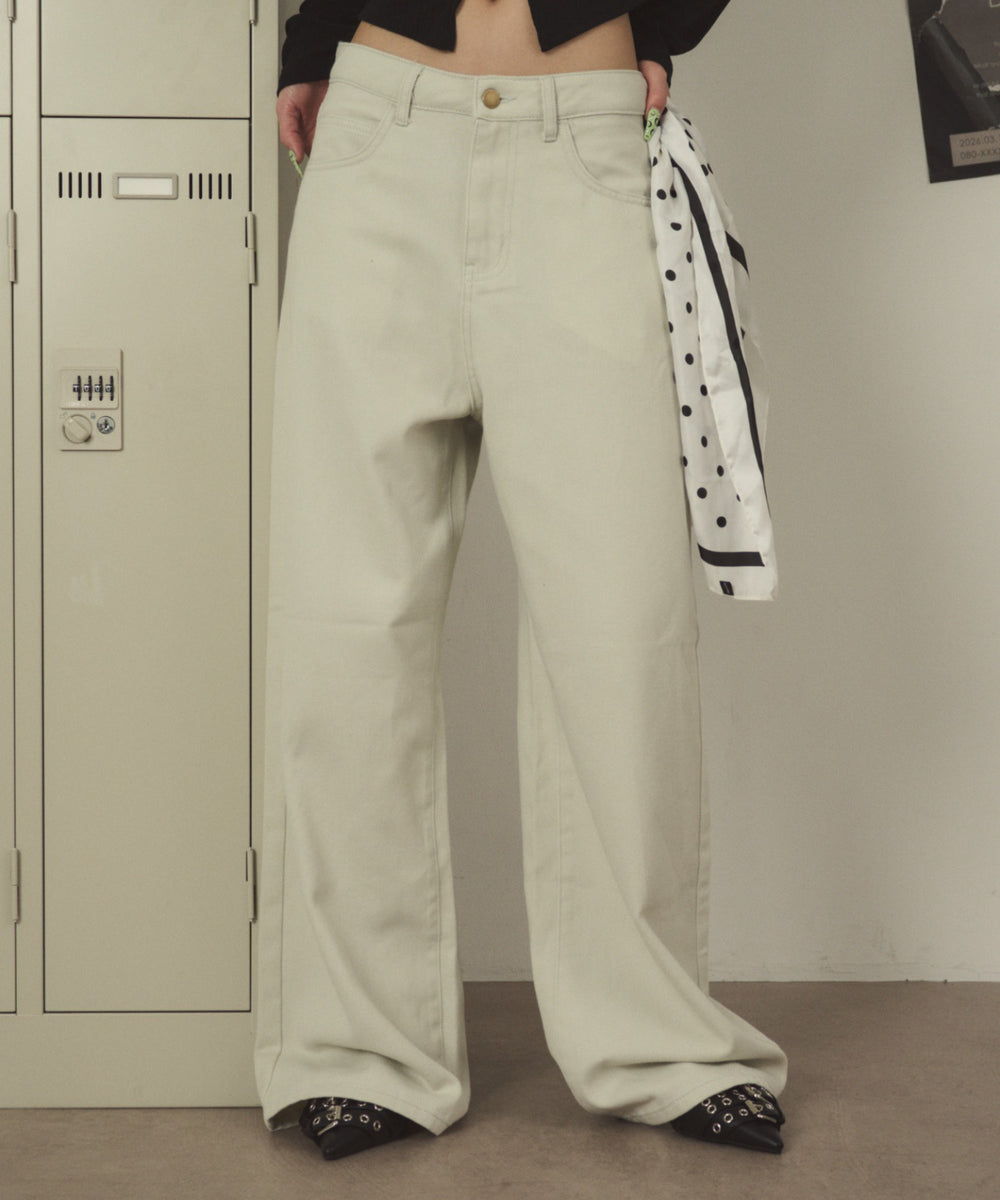 ホワイトアイボリー モデル：163cm S着用