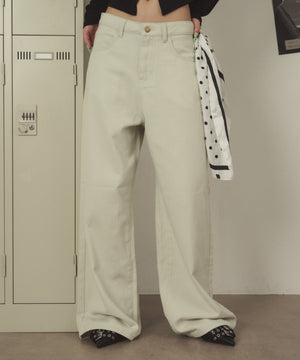 ホワイトアイボリー モデル：163cm S着用