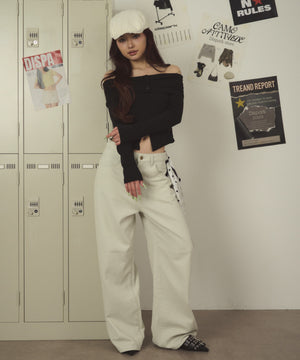 ホワイトアイボリー モデル：163cm S着用