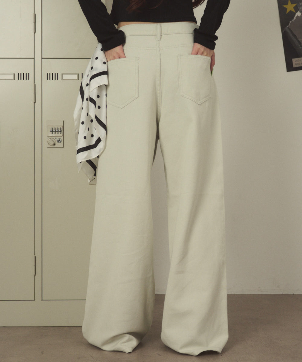 ホワイトアイボリー モデル：163cm S着用