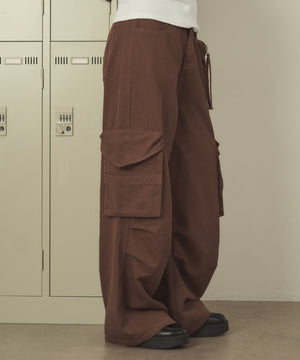 ブラウン モデル：163cm S着用