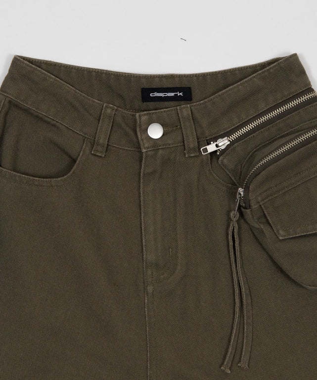 ポーチ付きウォッシュドカーゴパンツ