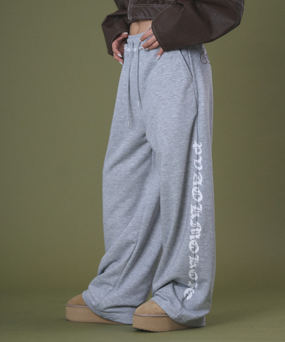 グレー モデル：160cm F着用