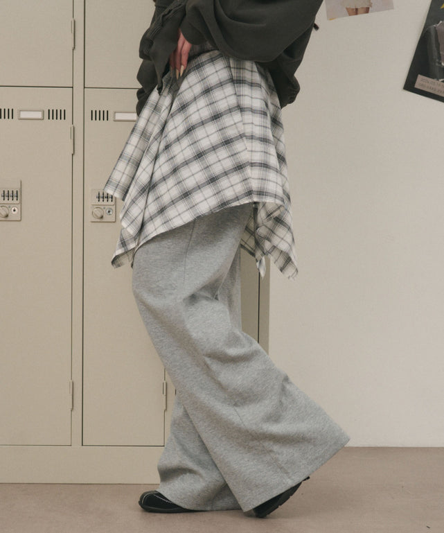 ホワイト モデル：163cm F着用