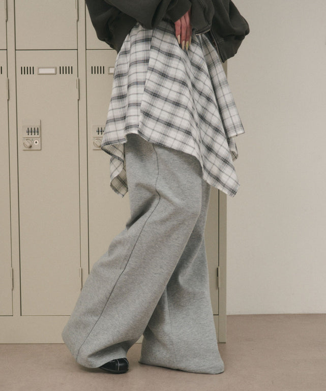 ホワイト モデル：163cm F着用