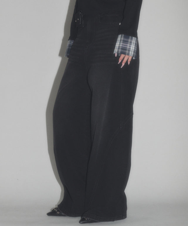 ブラック モデル：163cm S着用