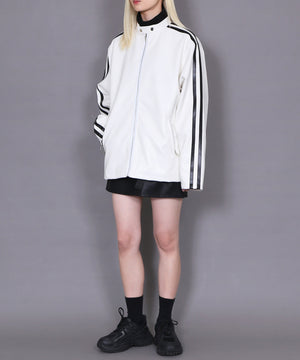 ホワイト モデル：165cm S着用