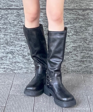 ブラック モデル：154㎝ S着用