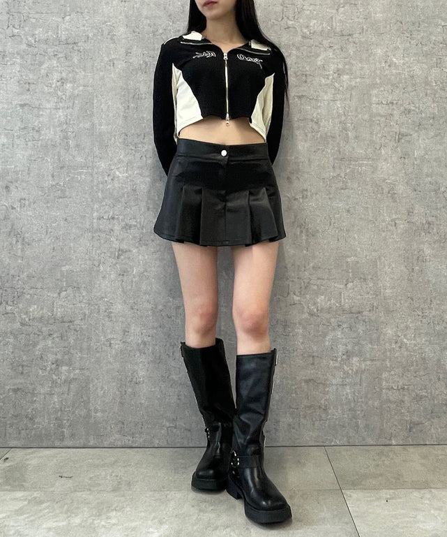 ブラック モデル：154㎝ S着用