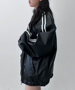 ブラック モデル：154㎝ FREE着用