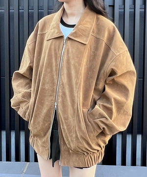 キャメル モデル：154㎝ L着用