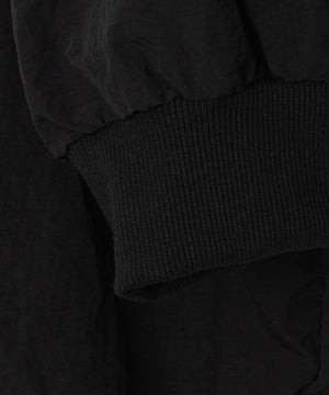 ZIPデザインクロップドボンバージャケット