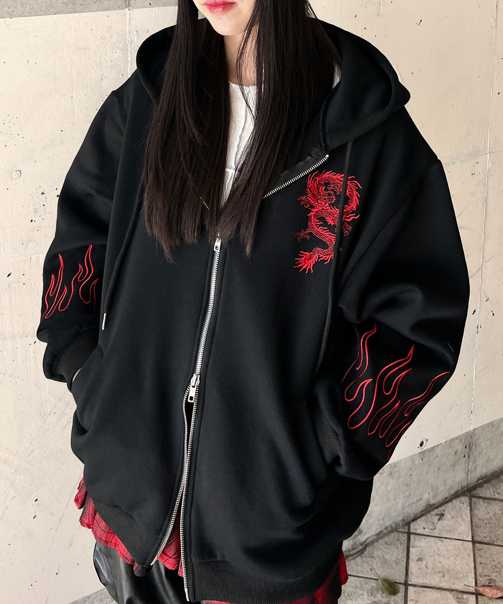 ブラック モデル：154㎝ L着用