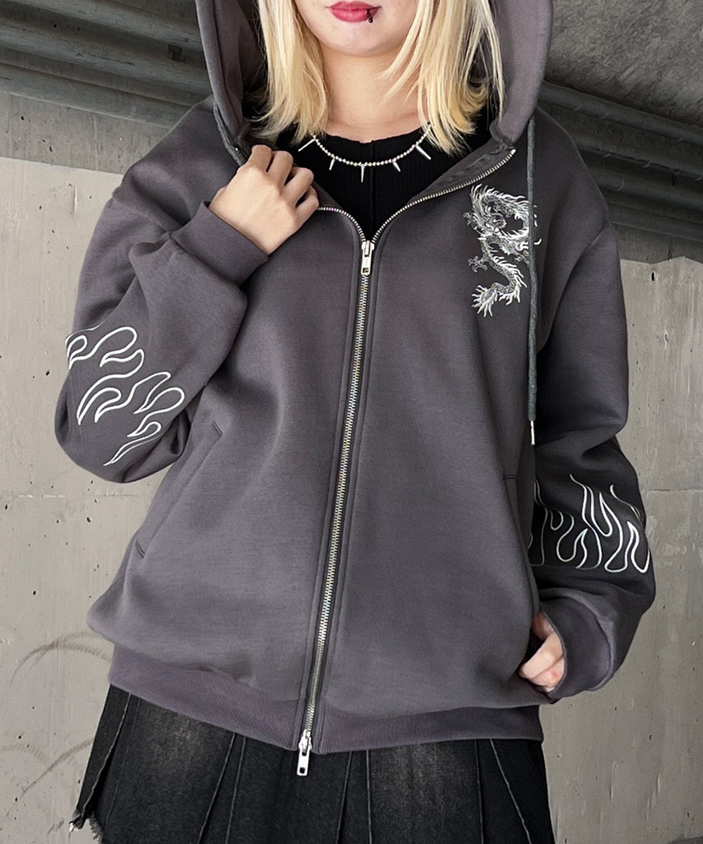 スミクロ モデル：160㎝ L着用