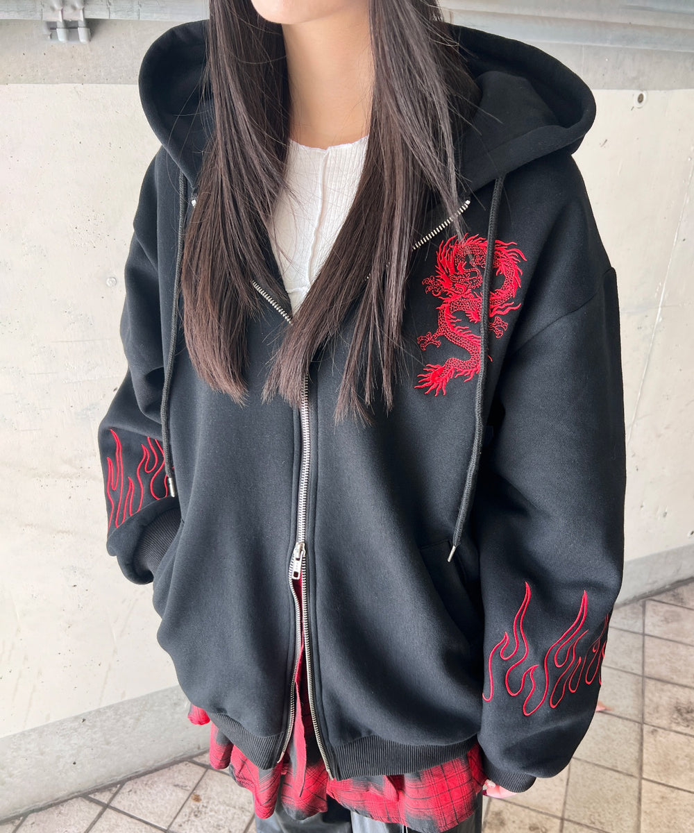 ブラック モデル：154㎝ L着用