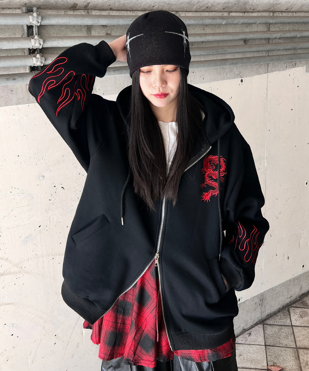 ブラック モデル：154㎝ L着用