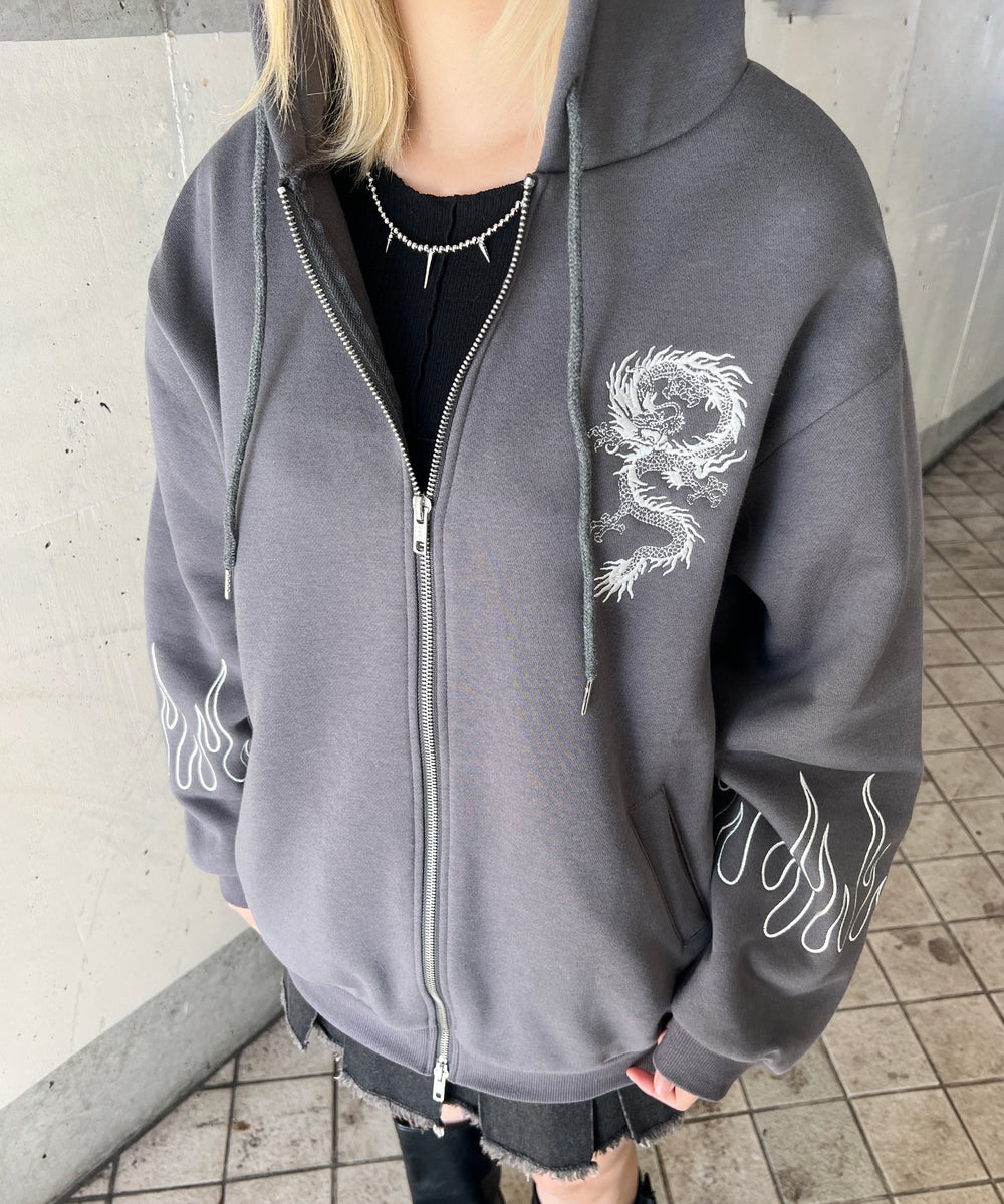 スミクロ モデル：160㎝ L着用