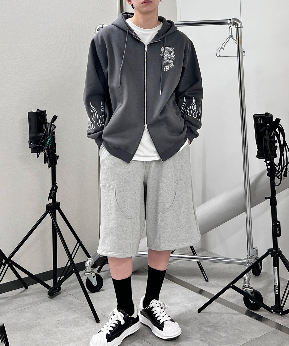 スミクロ モデル：178㎝ XL着用