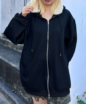 ブラック モデル：160㎝ FREE着用