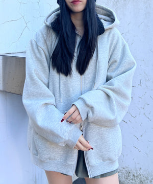 グレー モデル：154㎝ FREE着用