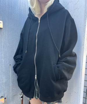 ブラック モデル：160㎝ FREE着用