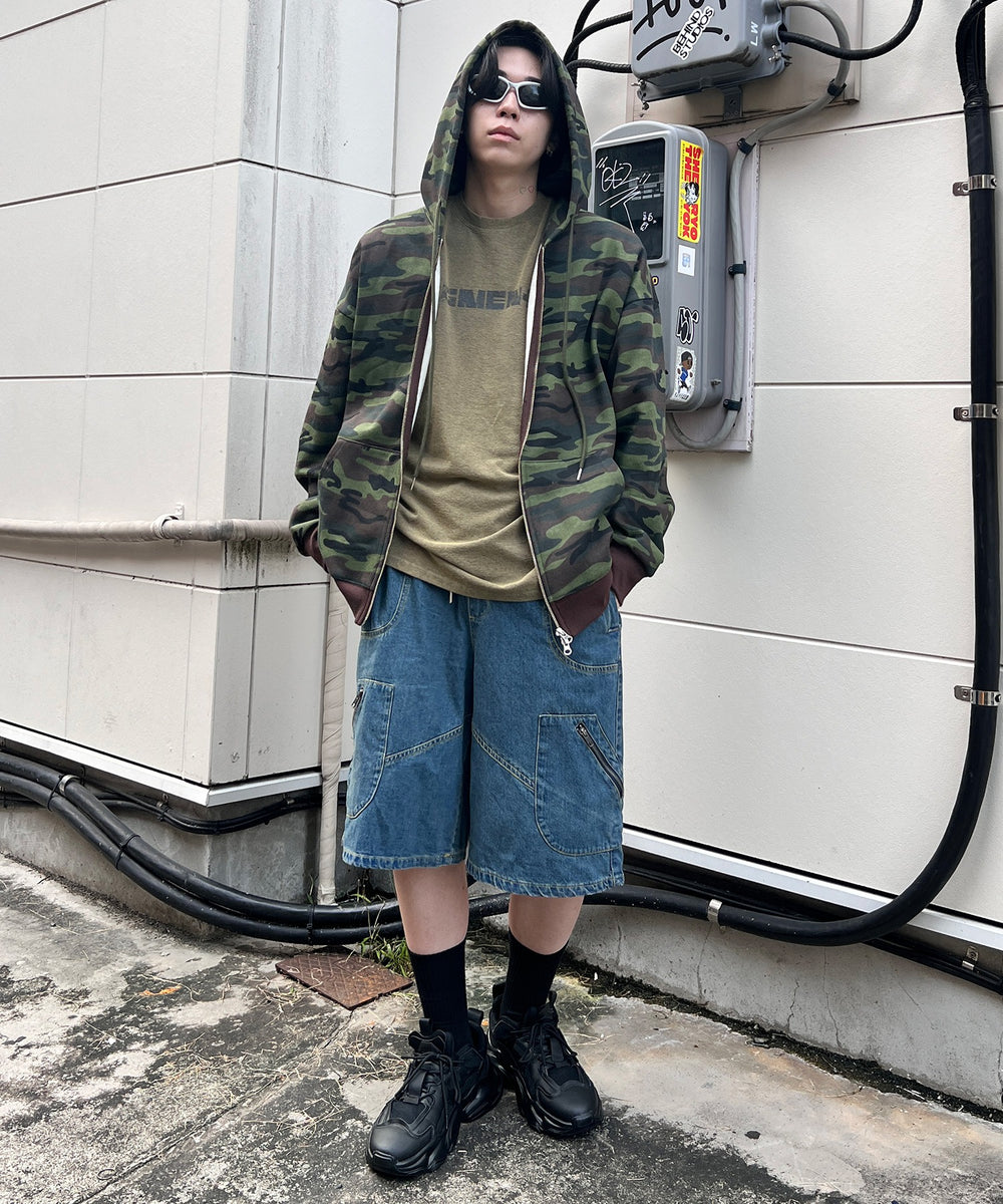 グリーン モデル：178㎝ FREE着用