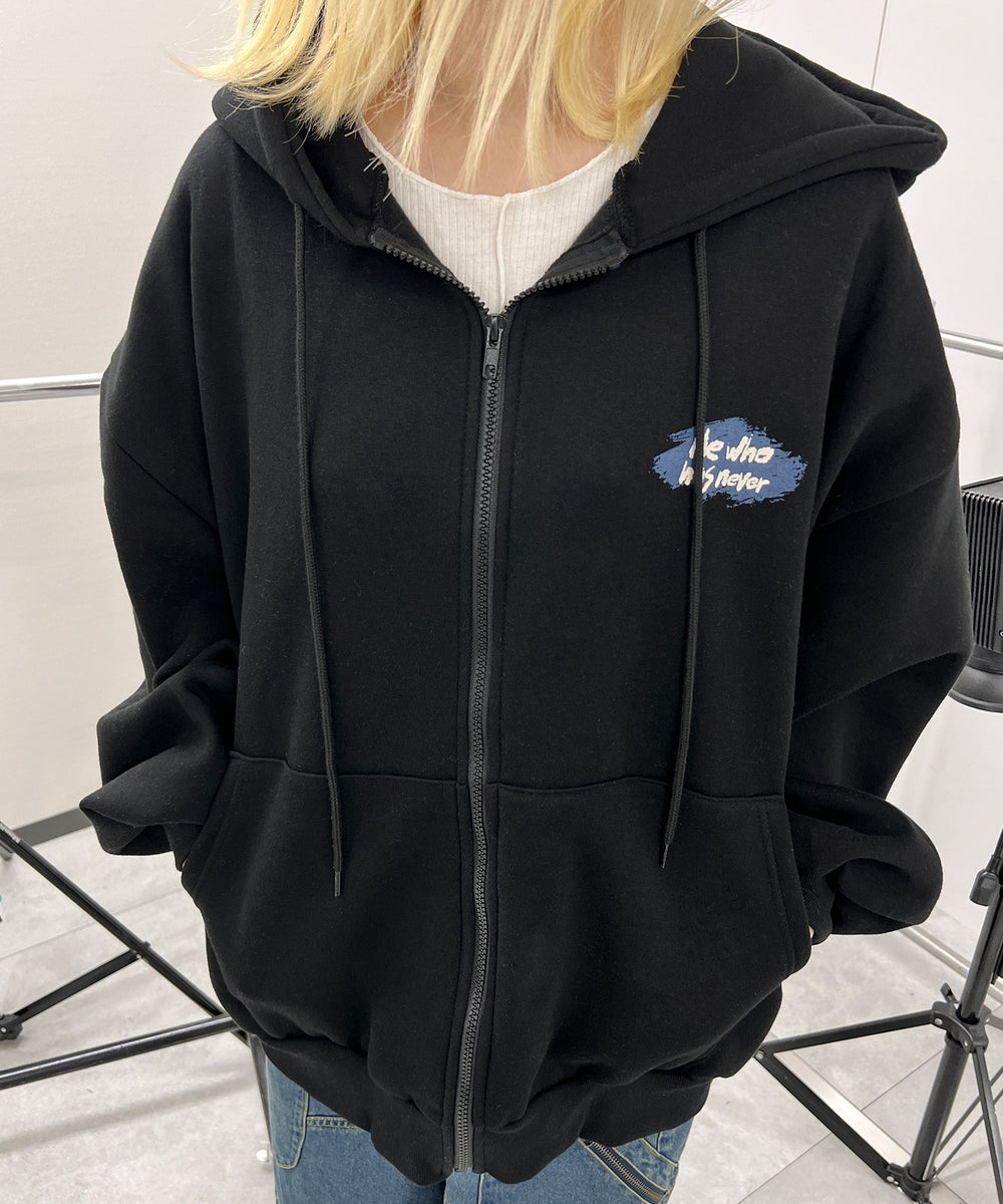 ブラック モデル：160㎝ FREE着用