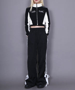 ブラック モデル：165cm FREE着用