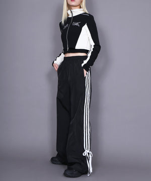 ブラック モデル：165cm FREE着用