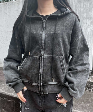 ブラック モデル：154㎝ FREE着用