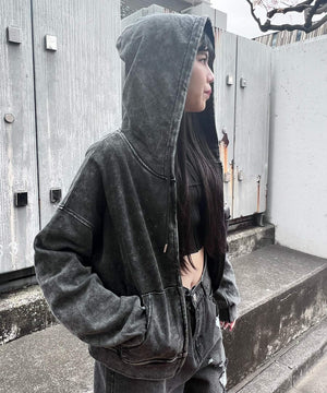 ブラック モデル：154㎝ FREE着用