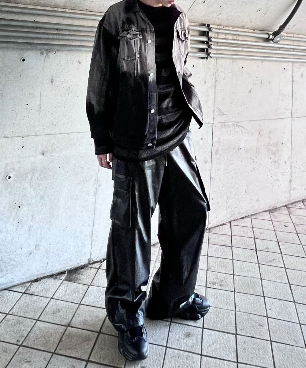 ブラック モデル：178㎝ FREE着用