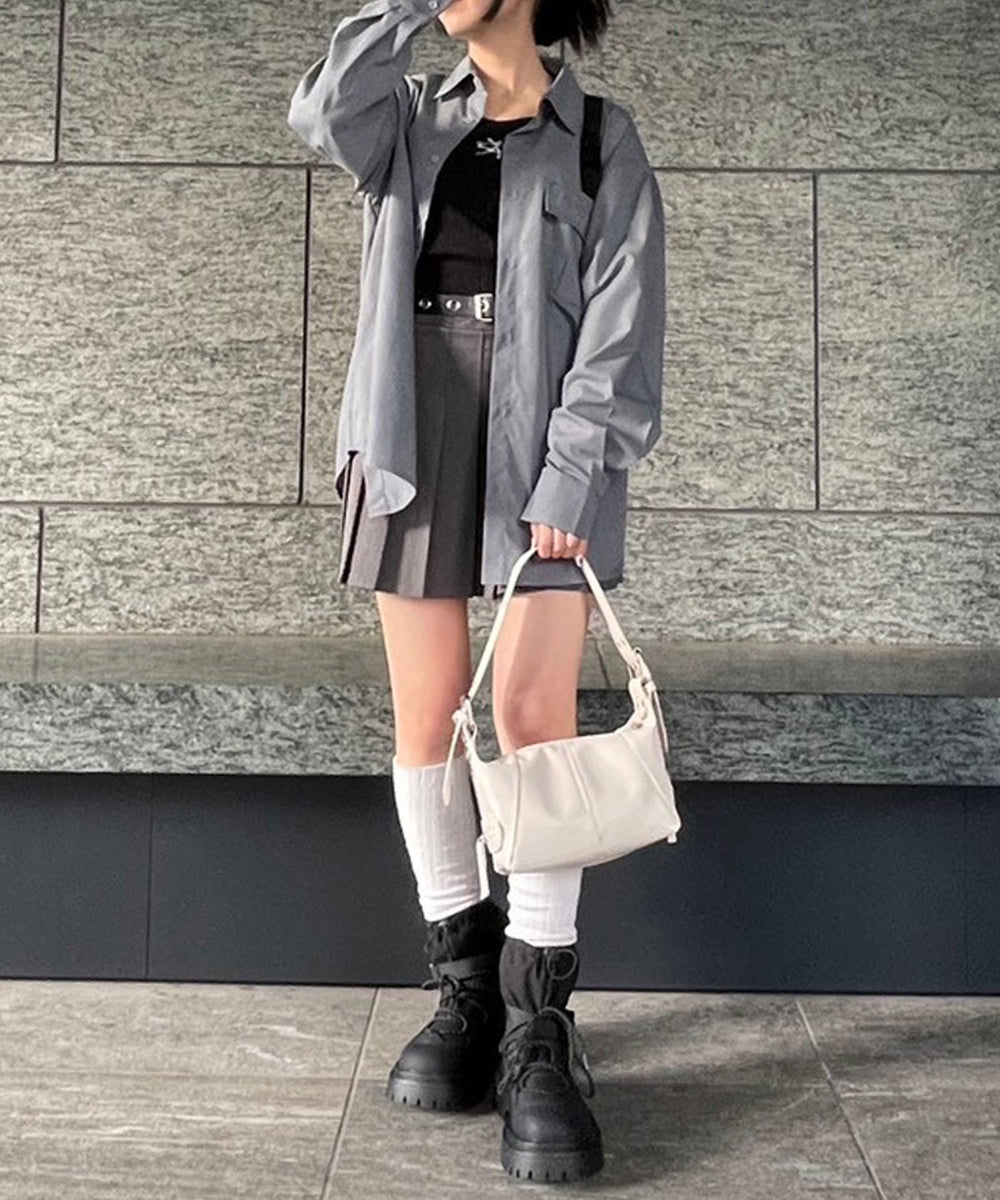 グレー モデル：154㎝ FREE着用