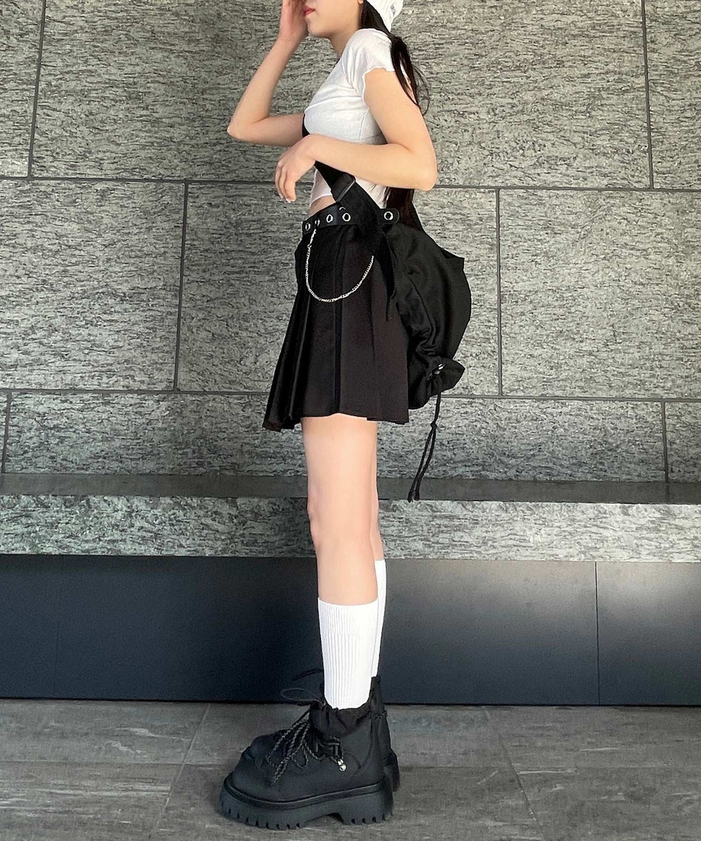 ブラック モデル：154㎝ FREE着用