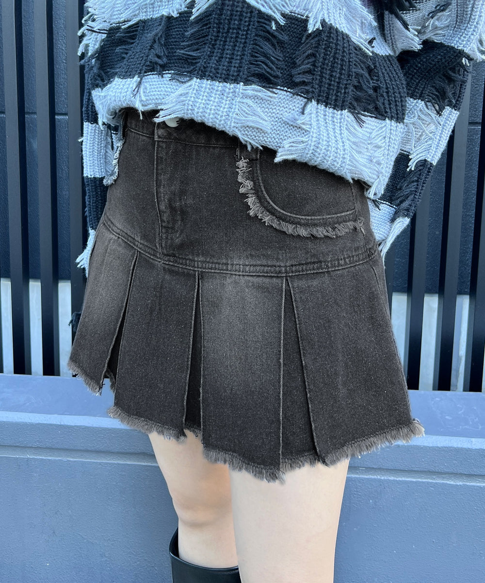 ブラック モデル：154㎝ S着用