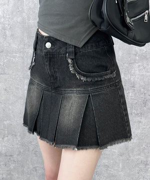 ブラック モデル：154㎝ S着用