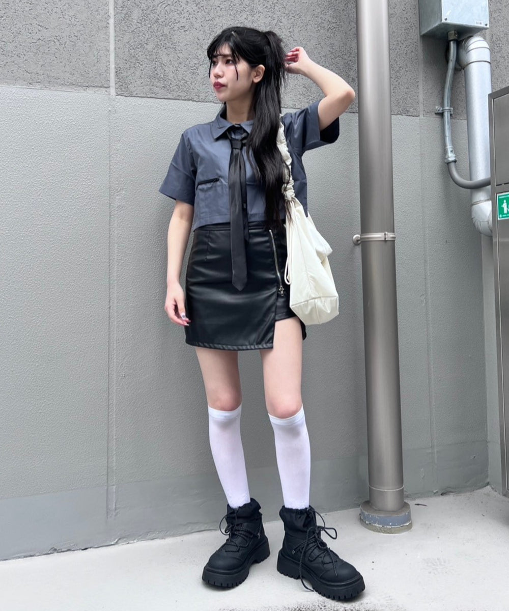 グレー モデル：154㎝ FREE着用