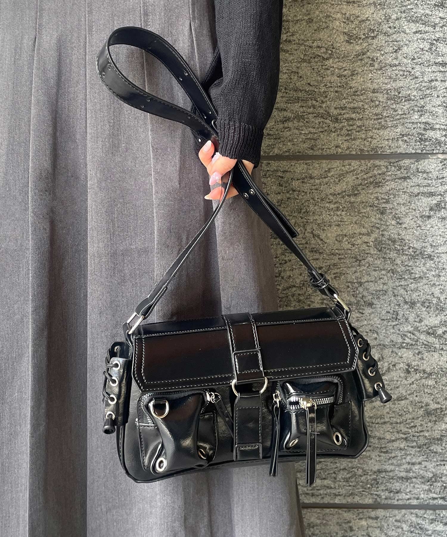 ショルダーバック （レザーショルダーバッグ ブラック – HushTug）