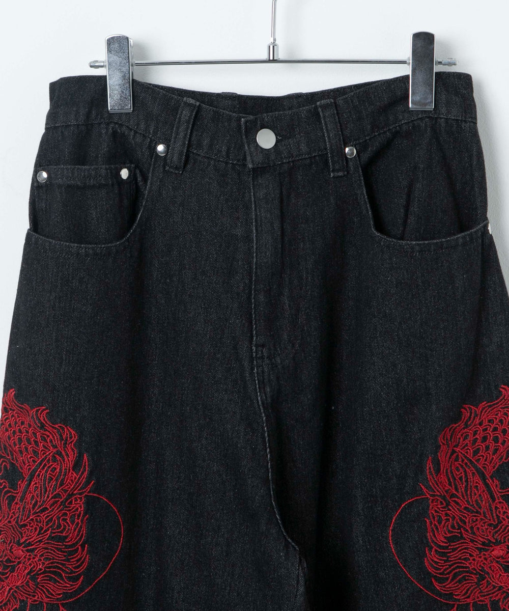 ドラゴン刺繍デニムパンツ