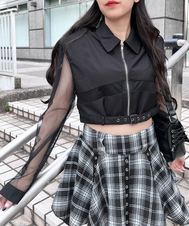 ブラック モデル：154㎝ FREE着用