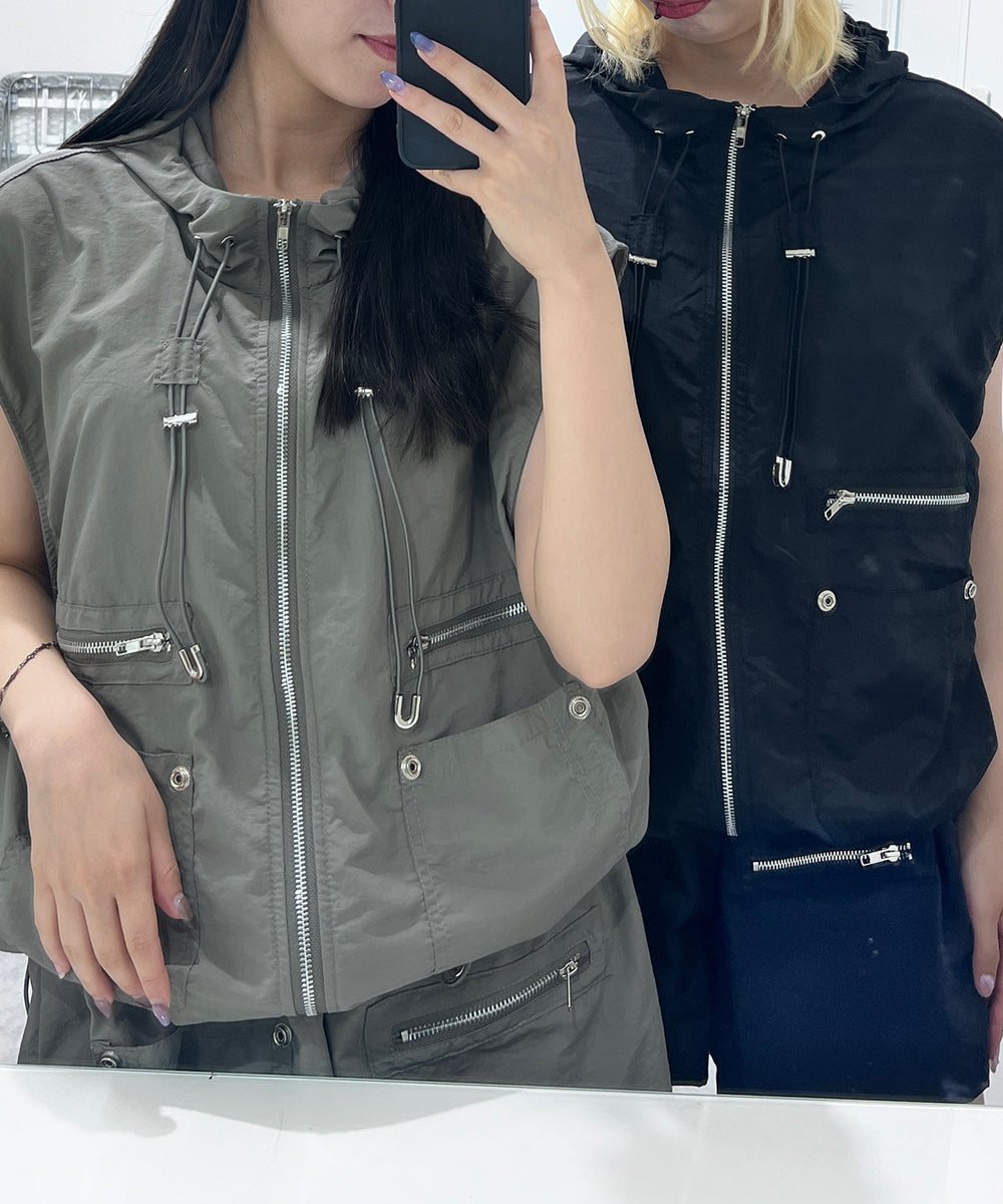 ブラック モデル：154㎝ FREE着用