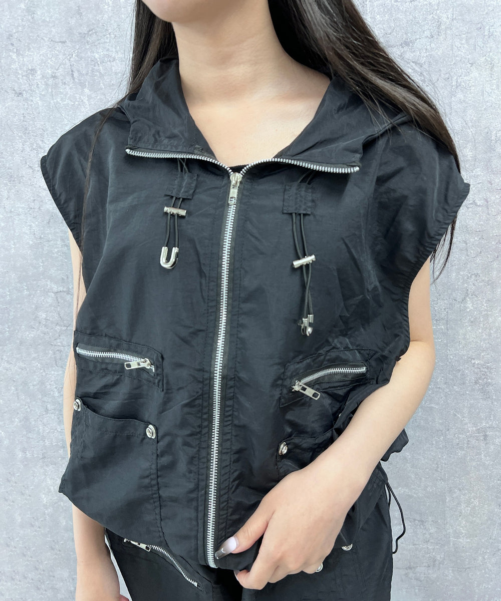 ブラック モデル：154㎝ FREE着用