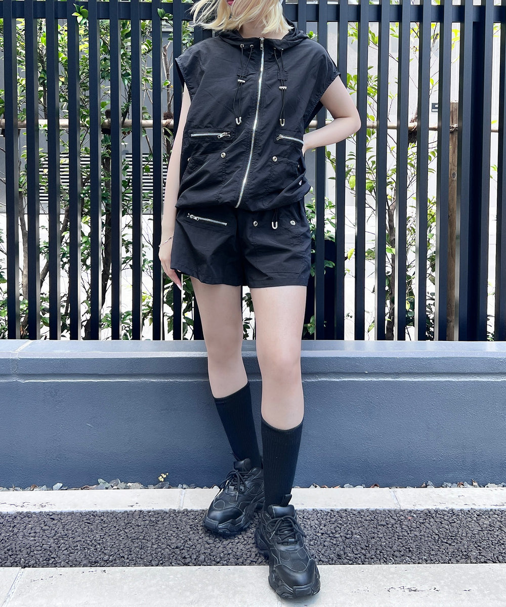 ブラック モデル：160㎝ FREE着用