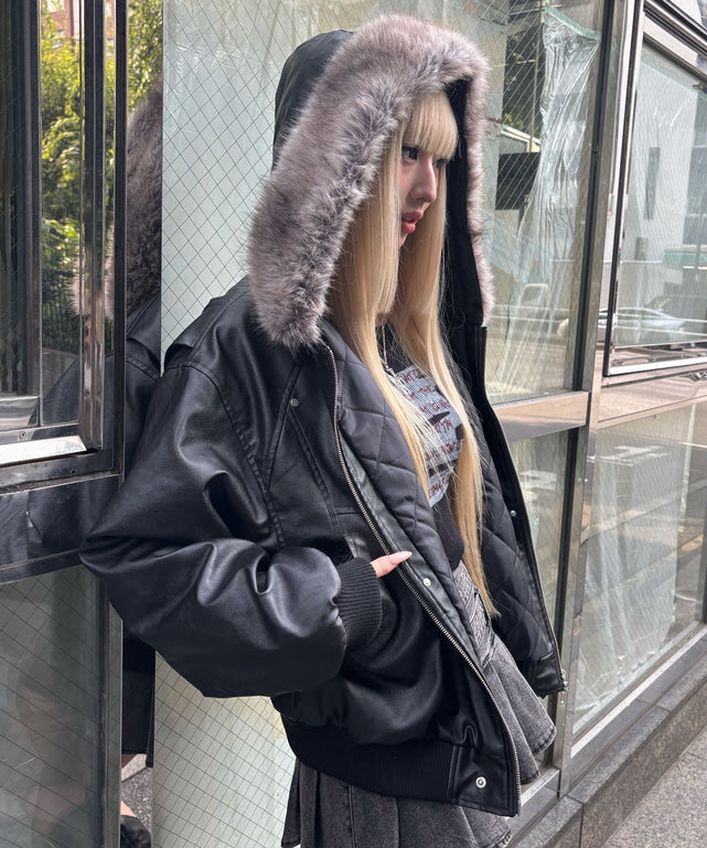 ブラック モデル：167㎝ FREE着用