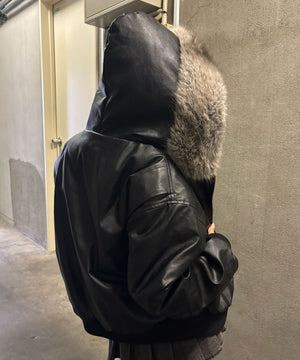 ブラック モデル：167㎝ FREE着用