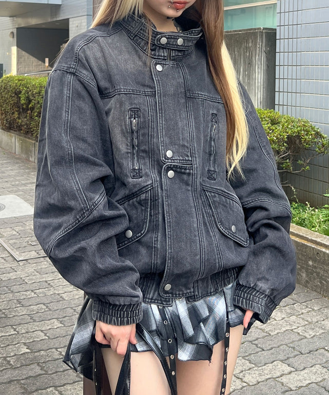 ブラック モデル：160㎝ FREE着用