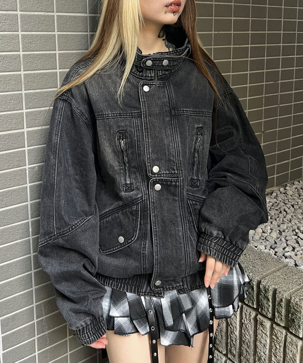 ブラック モデル：160㎝ FREE着用