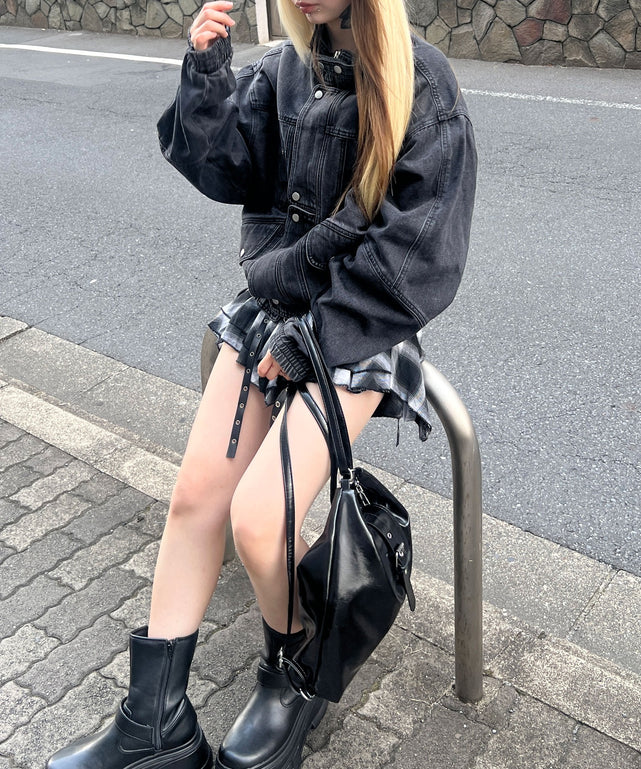 ブラック モデル：160㎝ FREE着用