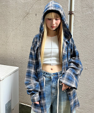 ブルー モデル：160㎝ FREE着用