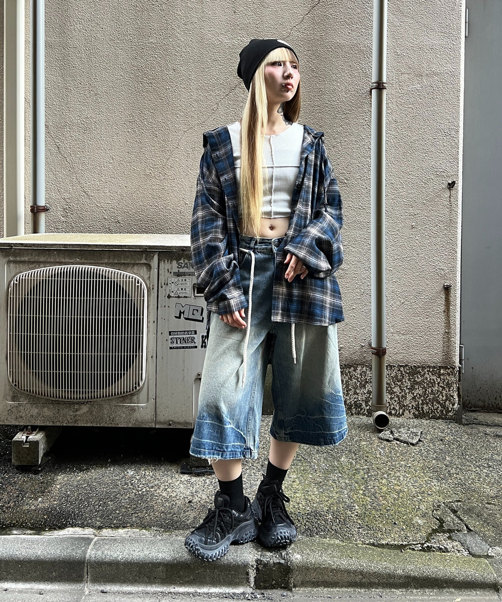 ブルー モデル：160㎝ FREE着用